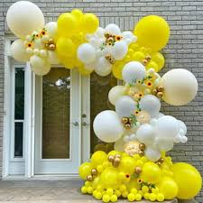 Balloon Garland Installation