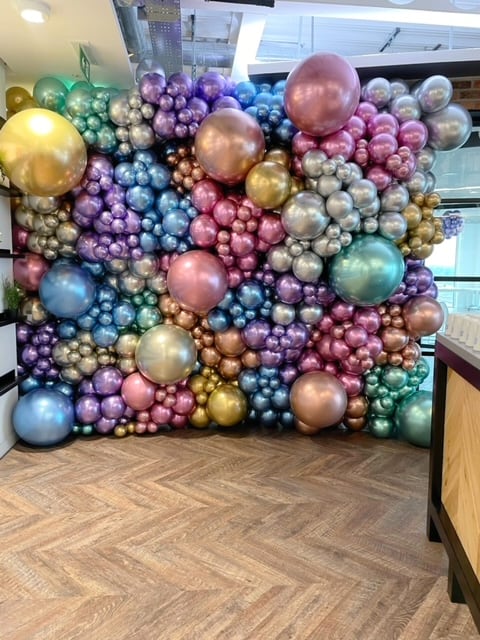 Balloon Wall 8X10 Installation